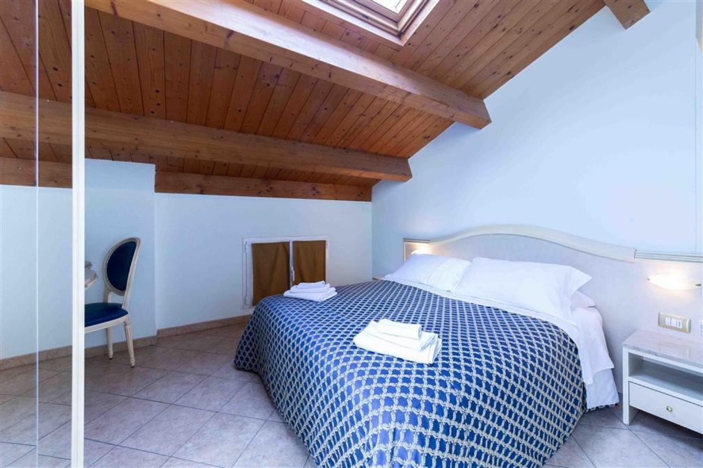 Residenza Melucci Aparthotel Rimini Exterior foto