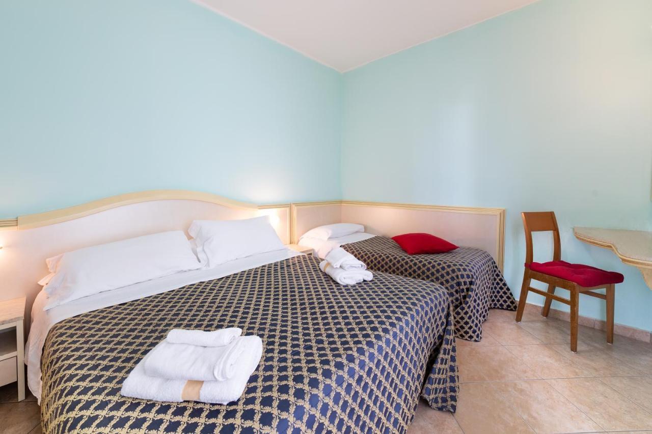 Residenza Melucci Aparthotel Rimini Exterior foto