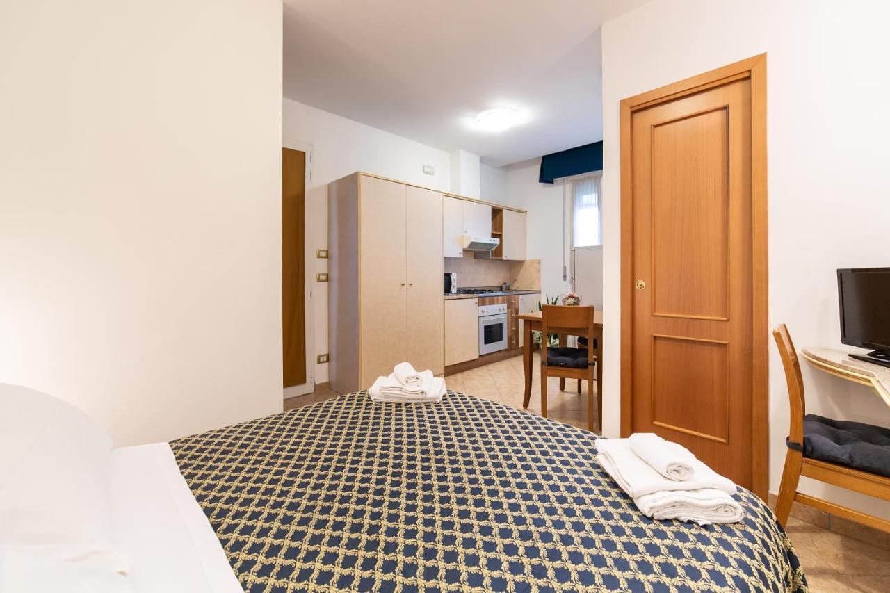 Residenza Melucci Aparthotel Rimini Exterior foto