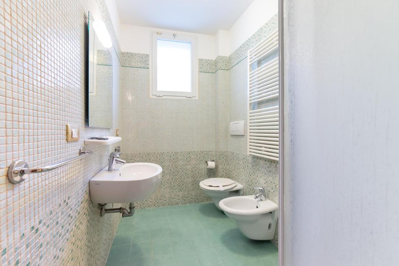Residenza Melucci Aparthotel Rimini Exterior foto