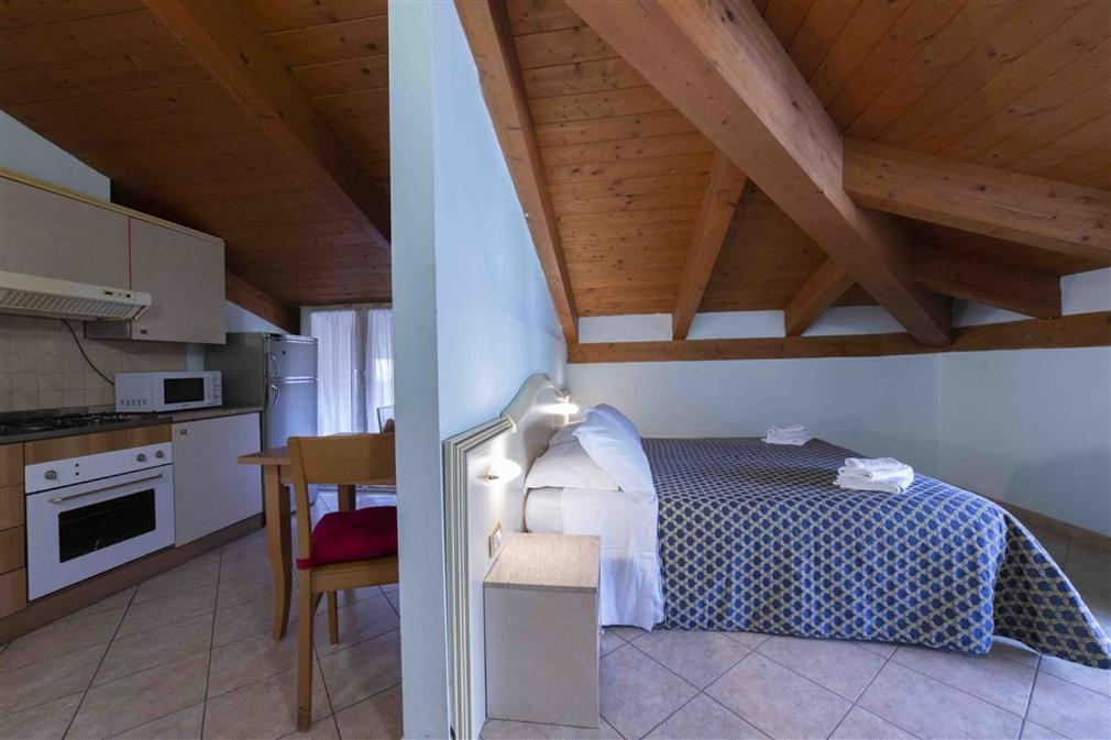 Residenza Melucci Aparthotel Rimini Cameră foto