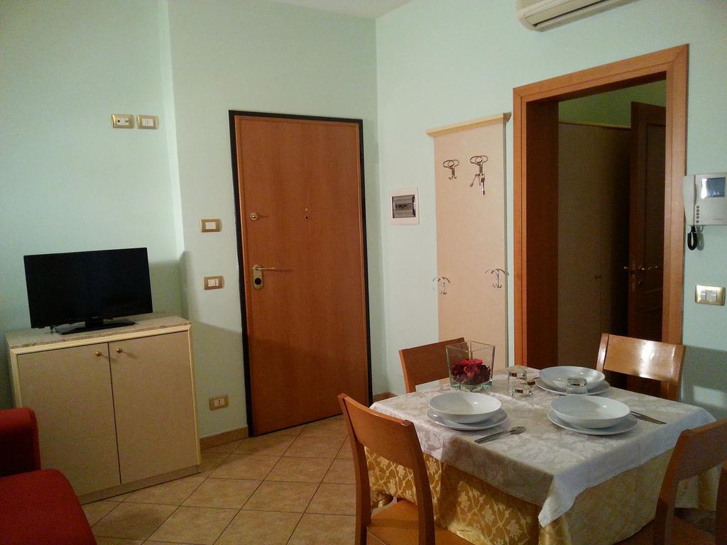 Residenza Melucci Aparthotel Rimini Exterior foto