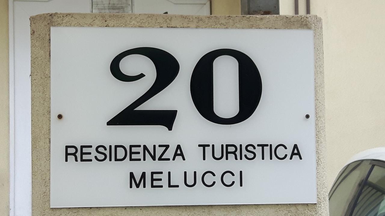 Residenza Melucci Aparthotel Rimini Exterior foto